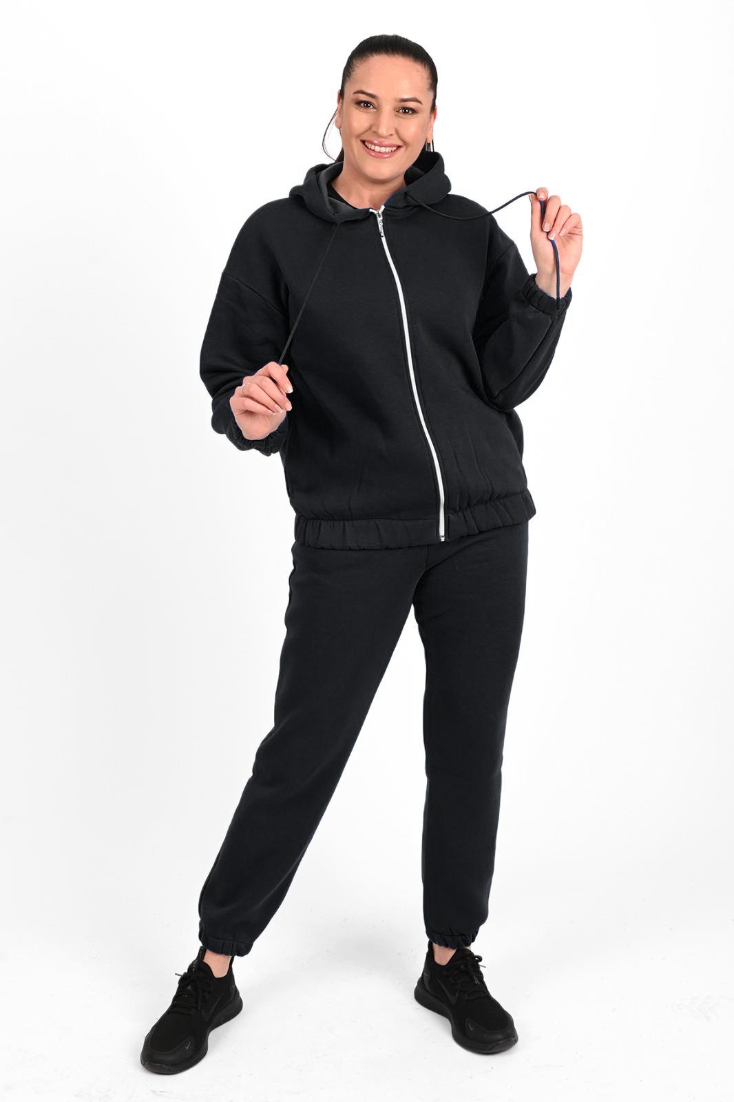 Qiziqarli BBW porno Ginekolog mushukni tekshiradi.