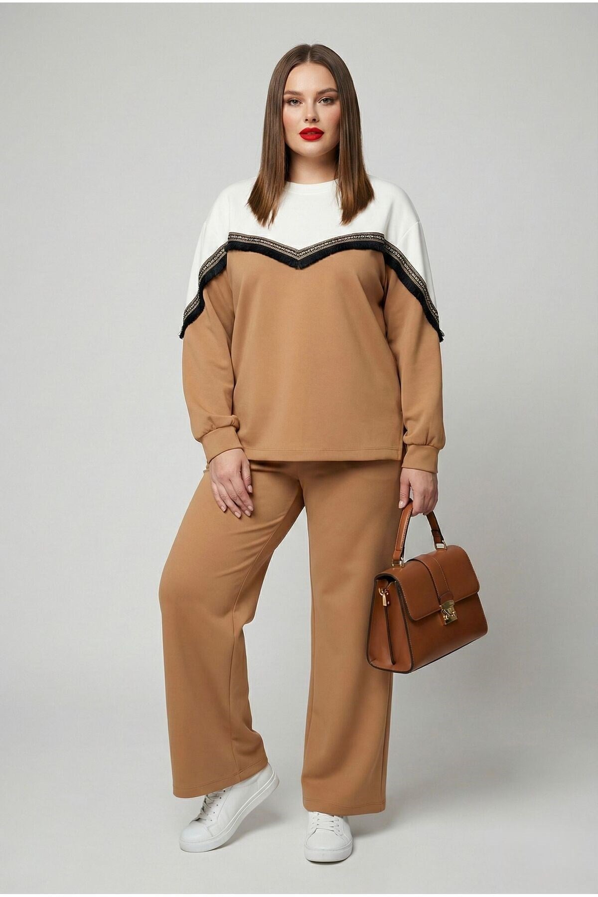 Kadın Büyük Beden Uzun Kollu Püskül Detaylı Modal Kumaş Eşofman Takımı 8249-26