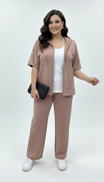 Kadın Büyük Beden Kısa Kollu Fermuarlı Kapüşonlu Dantel Detaylı Eşofman Takımı 8239-26