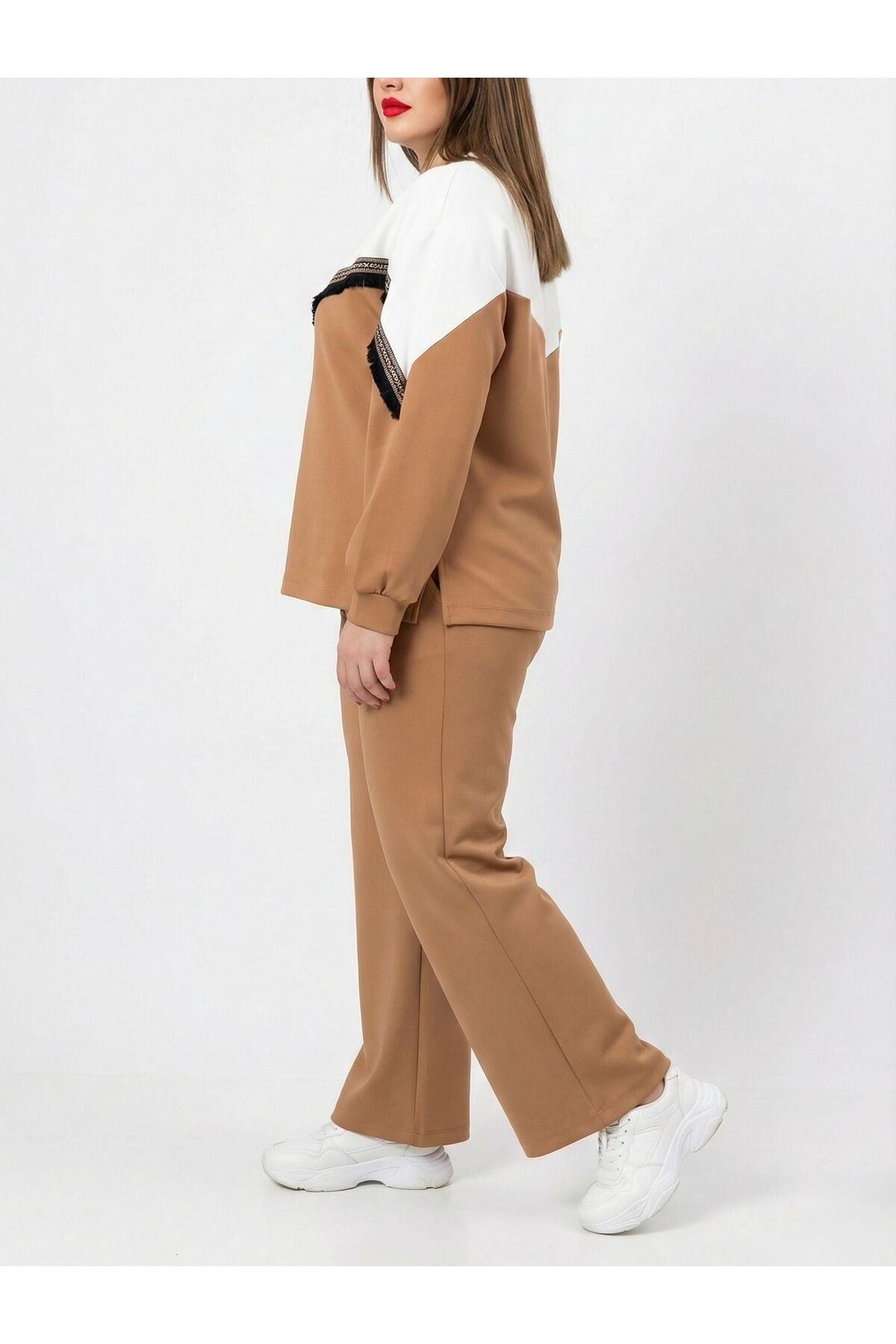 Kadın Büyük Beden Uzun Kollu Püskül Detaylı Modal Kumaş Eşofman Takımı 8249-26