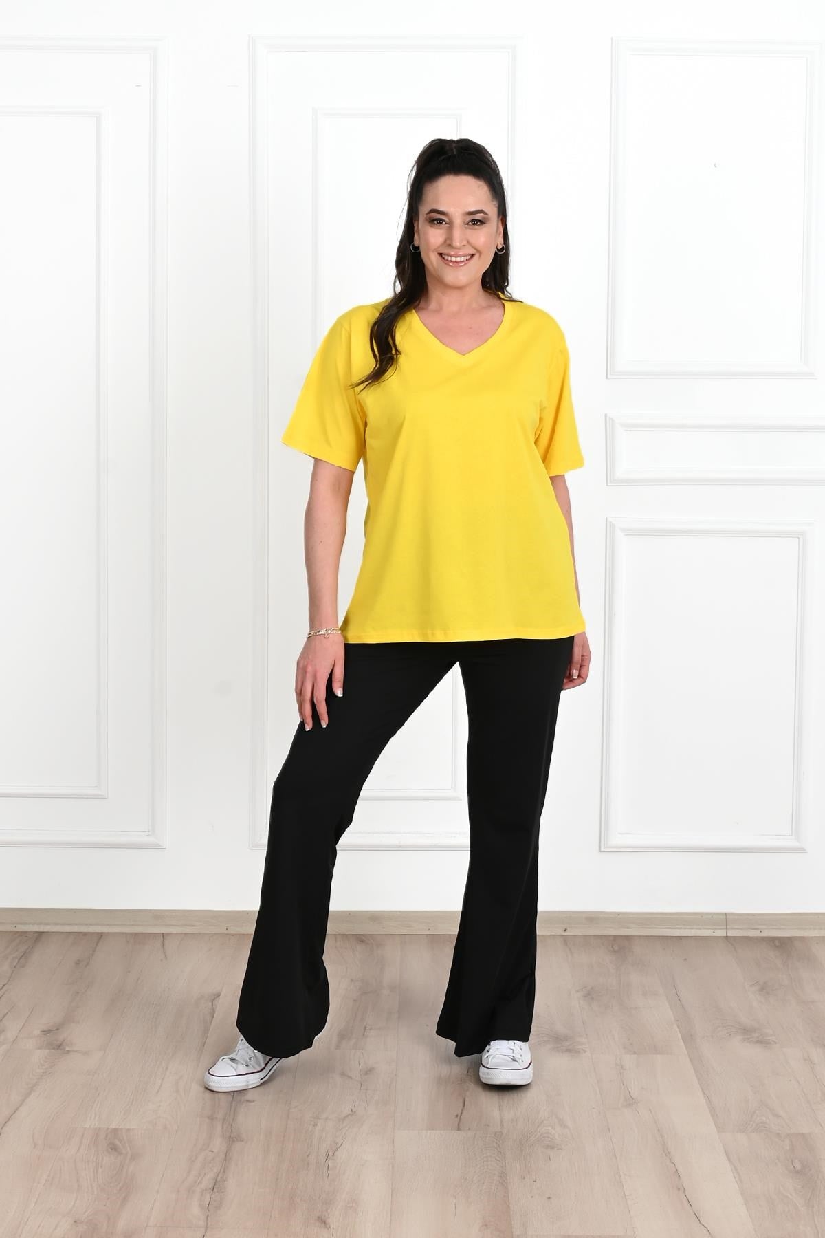 Kadın V Yaka Basic Büyük Beden T-Shirt 1297-22