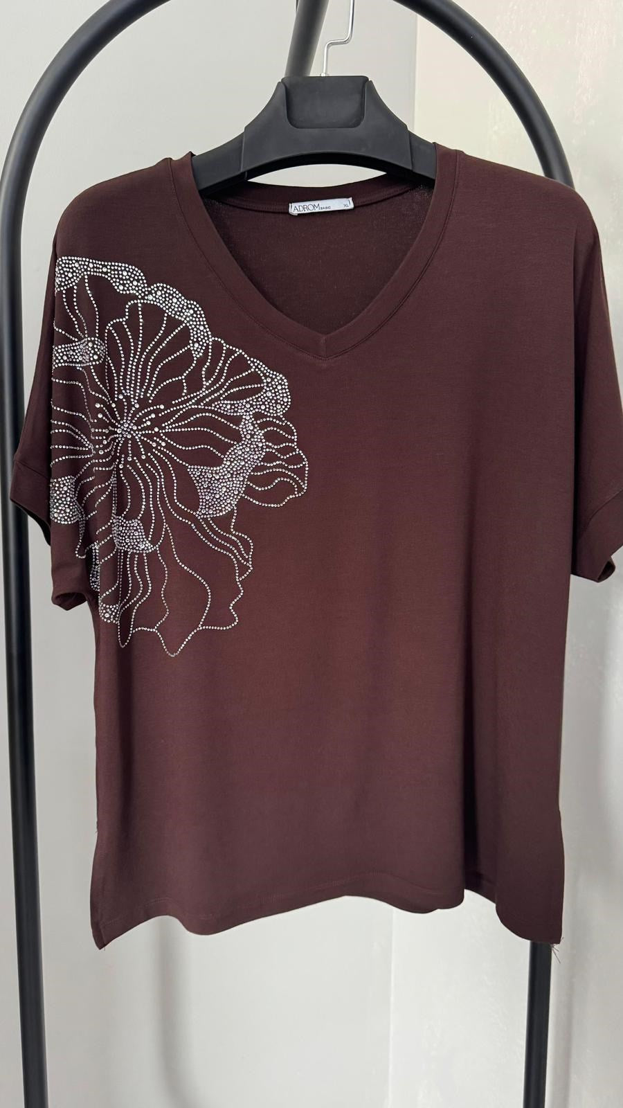 Kadın Büyük Beden Kısa Kollu V Yaka Taş Baskılı Viskon Bluz 2041-26