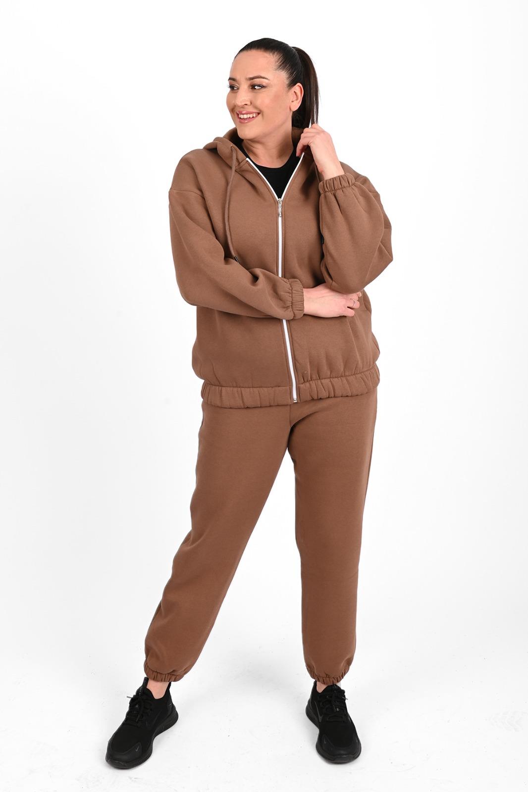 Voyaga etgan Viktoriya insest Hamkorlar yuz otirib oynashni yoqtirishadi